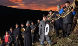 Balkan_Brass_Battle_Fanfare_Ciocarlia_01
