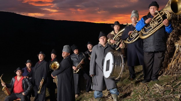 Balkan_Brass_Battle_Fanfare_Ciocarlia_01