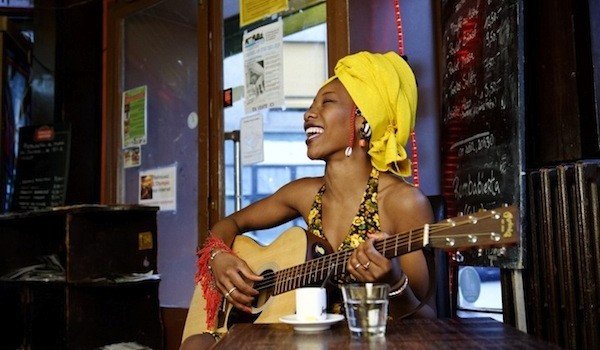 Â©Youri Lenquette. France. Paris. 12/2010.  Fatoumata Diawara.